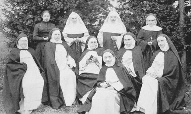 Hidden with Christ in God: The Dominican Sisters of the Perpetual Rosary