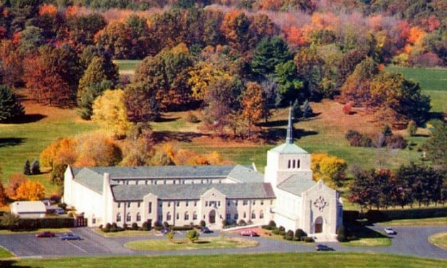 Dominican Monastery of the Mother of God: Rosary Virtuosos in West Springfield, MA
