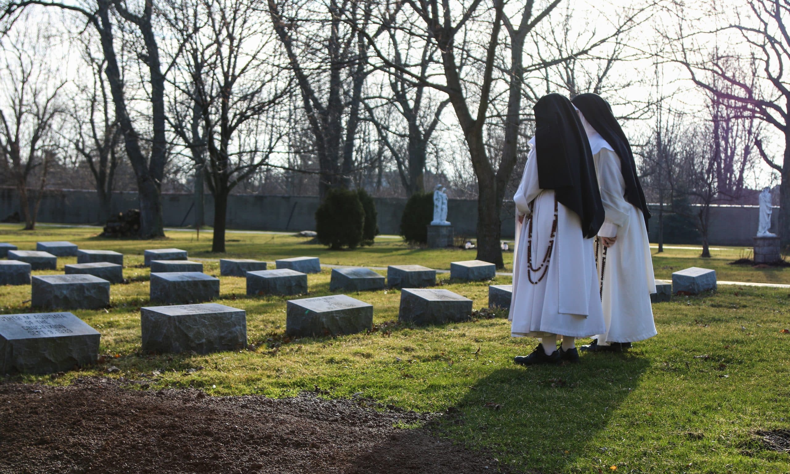 Nuns-in-Graveyard-e1541541619399
