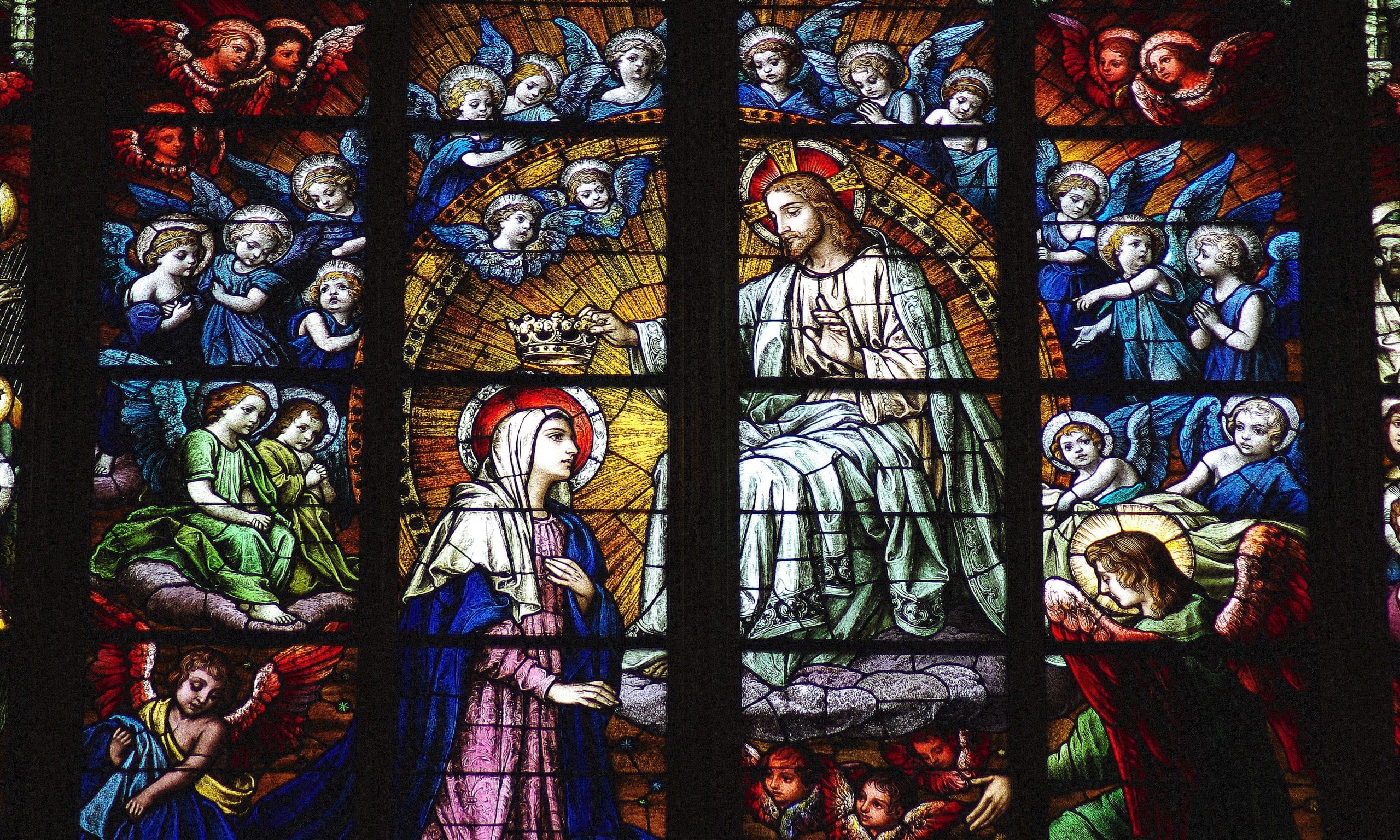 St_Marys_Cathedral_Basilica_of_the_Assumption_-_Covington_KY_-_great_stained_glass_window_crowning_of_BVM-e1566321417250