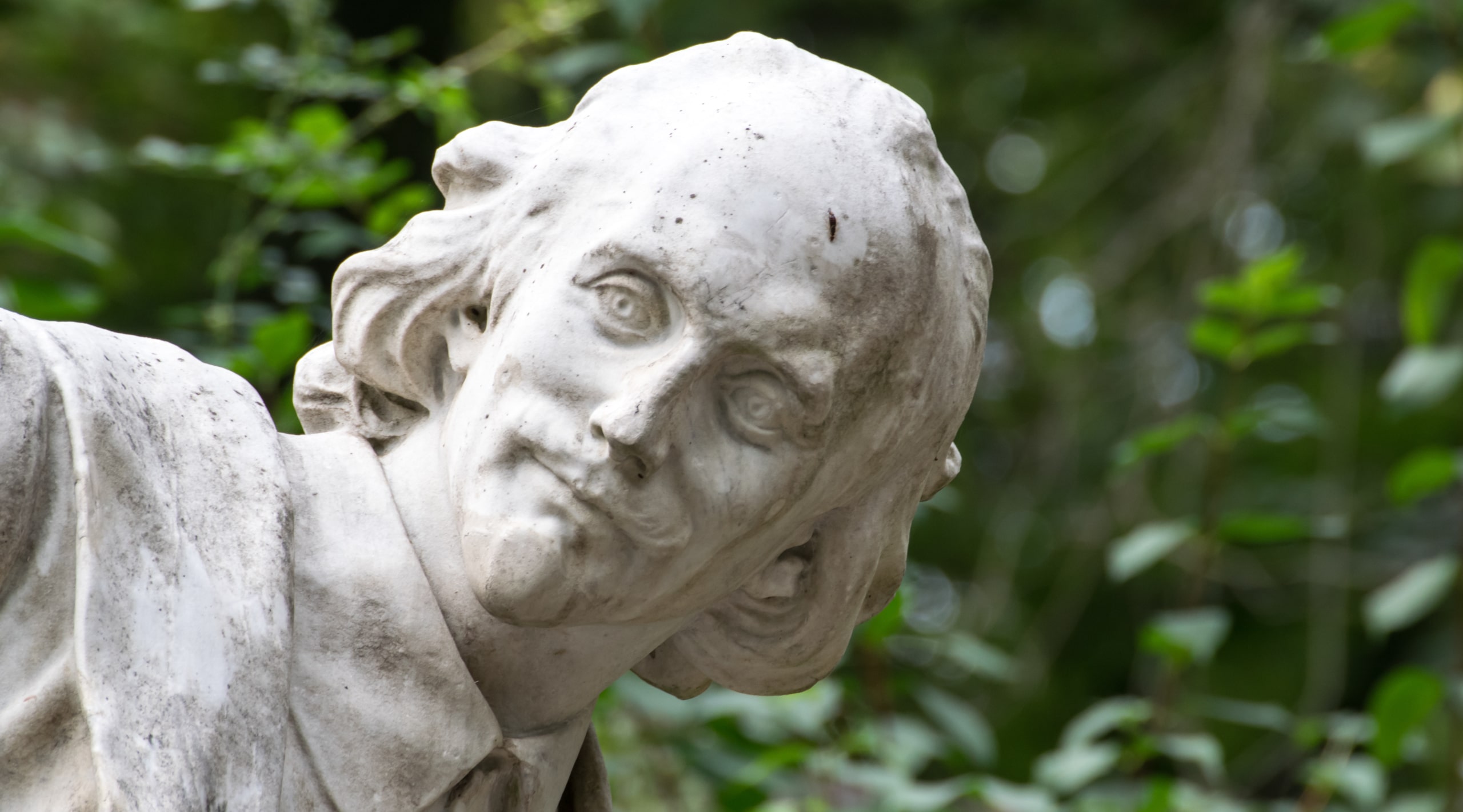 Weimar_-_2016-09-22_-_Shakespeare-Denkmal_007-scaled
